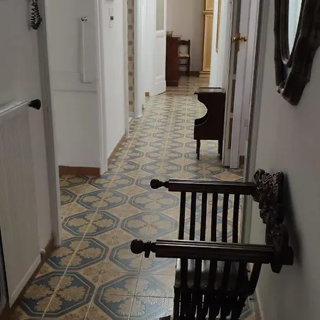 Romein5minutes Apartment Rom